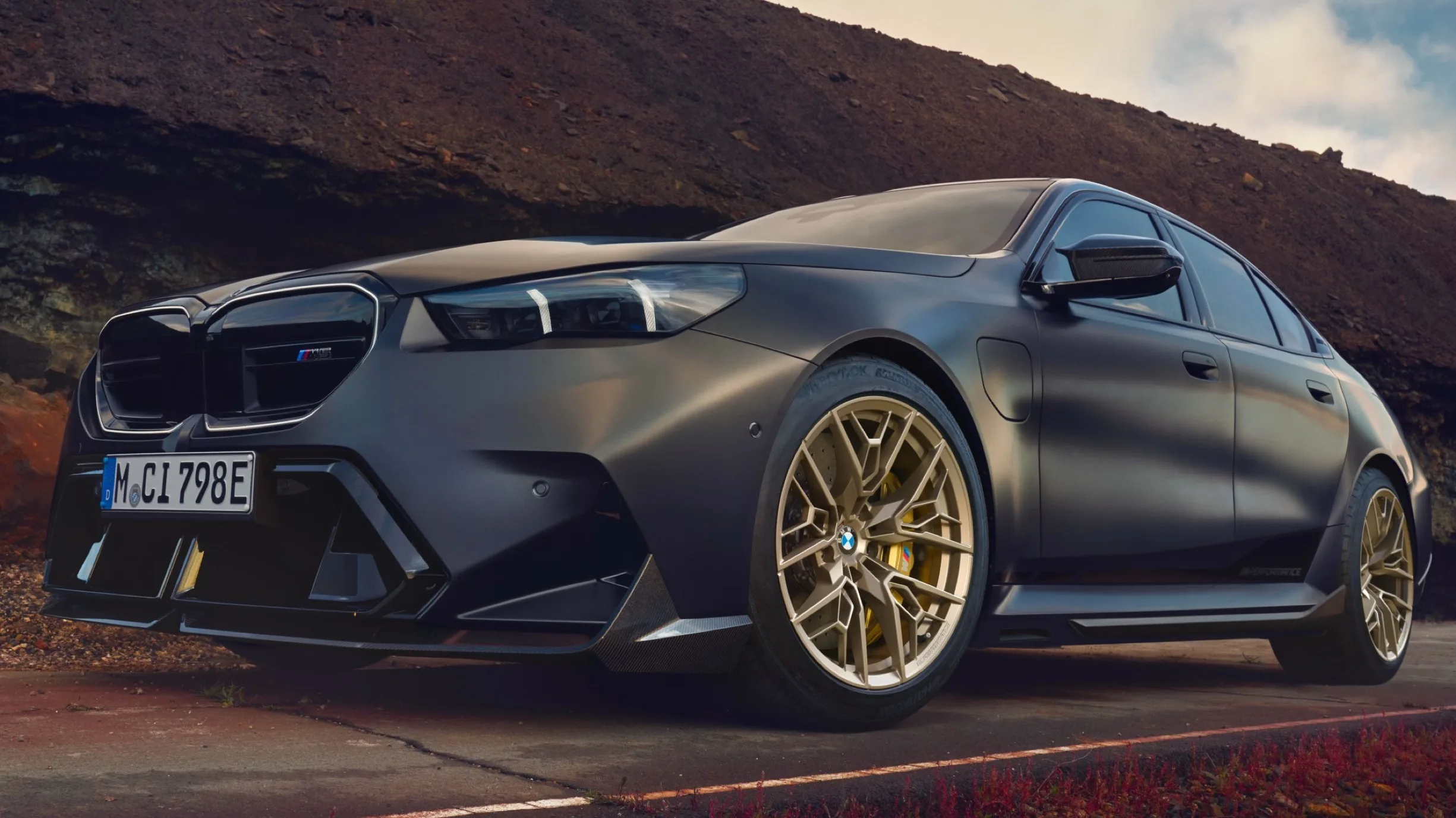 BMW ajoute 44 ch au X3 M50 et des jantes très complexes à la M5